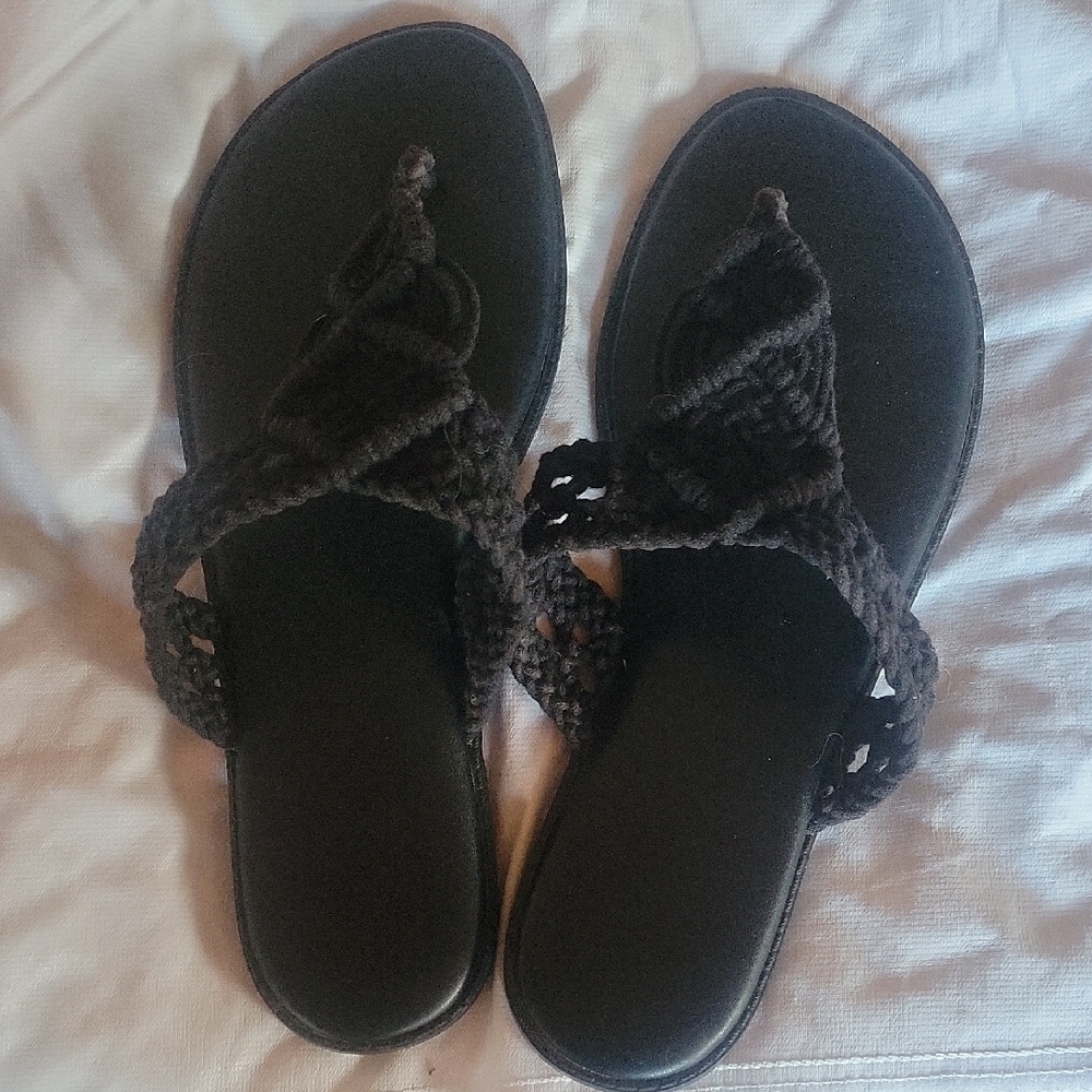 Torrid Black Crochet Sandals Size 11